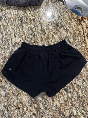 lululemon athletica Black Hotty Hot Shorts 2” Size 2
